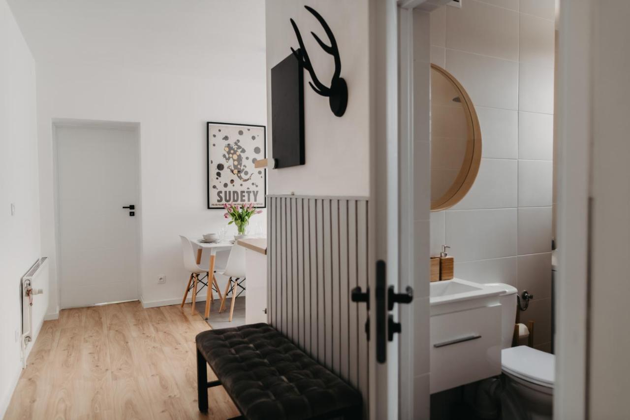 Jeleni Zakatek - Apartament W Stolicy Karkonoszy 耶莱尼亚古拉 外观 照片